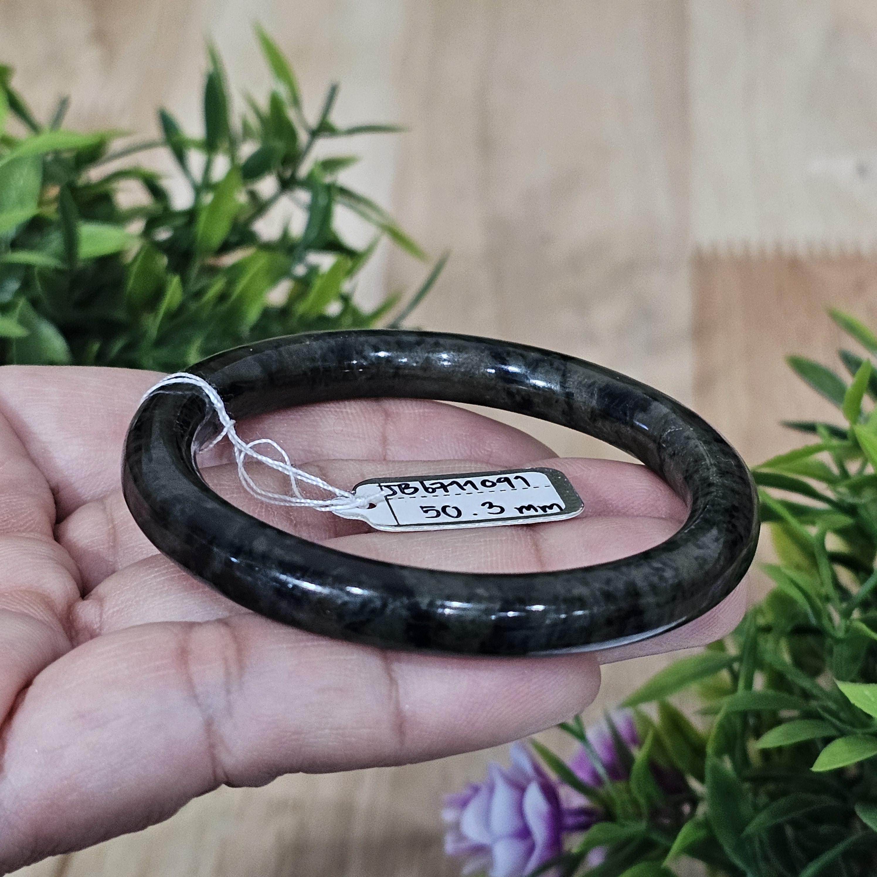 JB6711091 หยก พม่า แท้ Jade กำไลหยก 50.3 มม (Jadeite bracelet) พม่า (Myanmar)