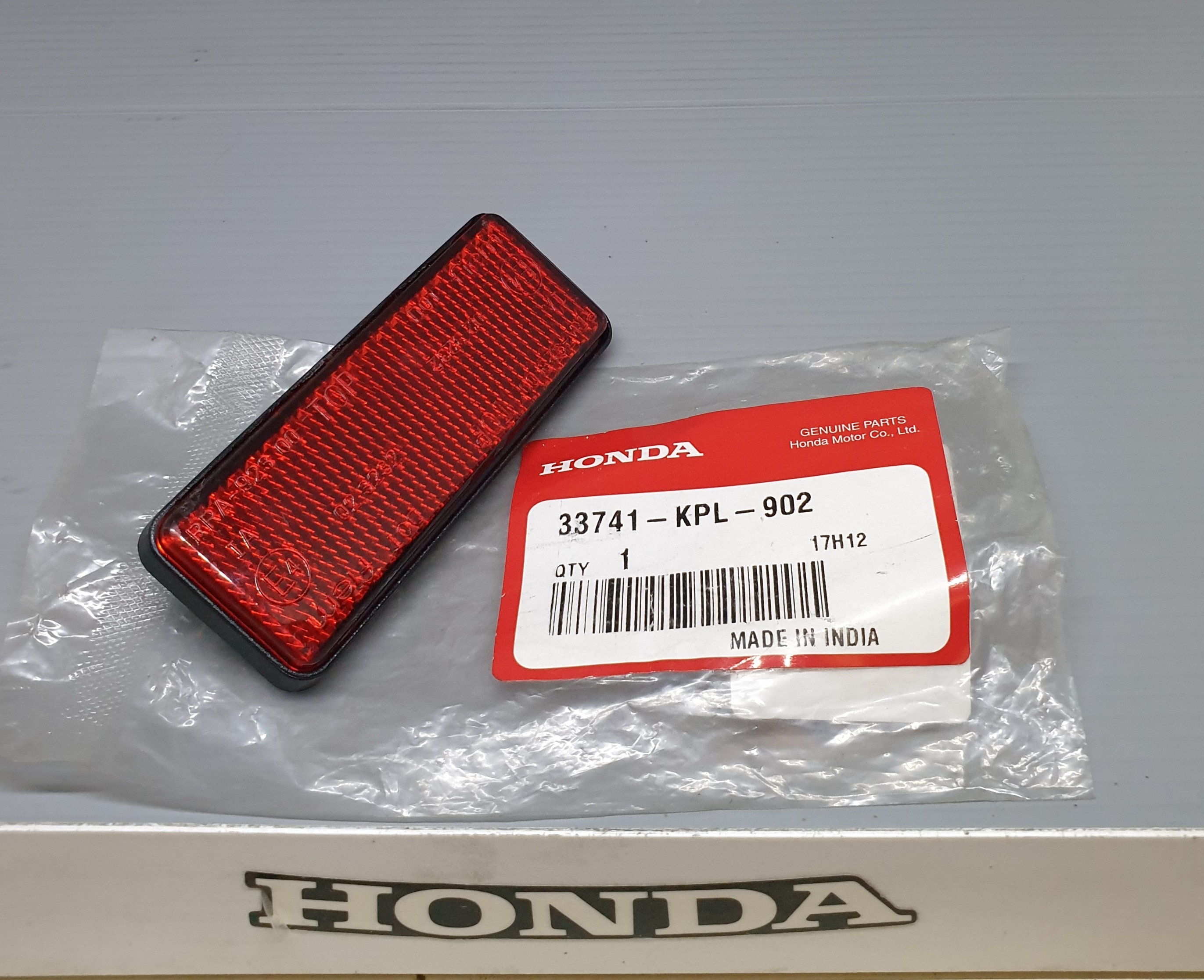 ทับทิมสะท้อนแสง CBR150R/MSX125