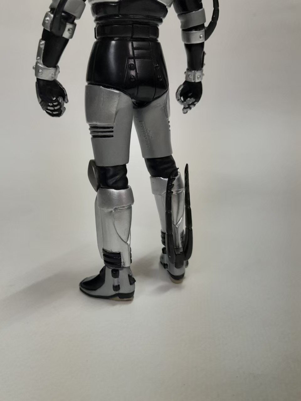 มีหลายภาพ,ตำหนิเขาหัก และ เงี่ยงขาหลัง หายหนึ่งข้าง ไม่มีฐาน ฟิกเกอร์ ชาโดว์มูน ยางตัน ขนาดตามรูป ขายตามสภาพ