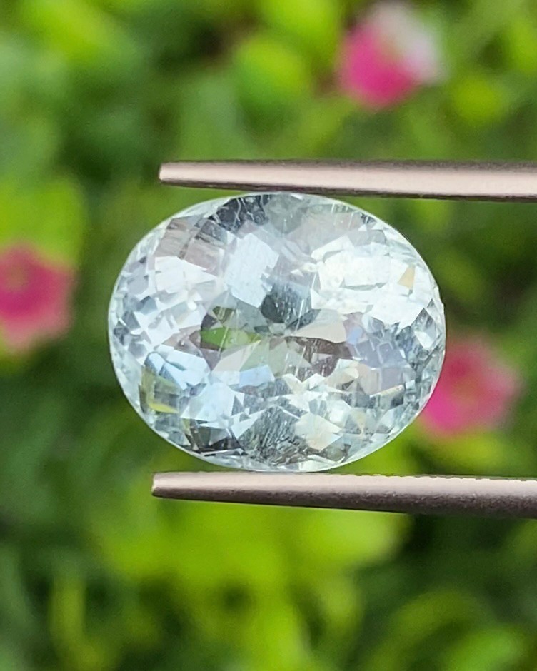 พลอย อความารีน Aquamarine 6.80 กะรัต (Cts.) พลอยแท้ อัญมณีมงคลประจําวันเกิด เครื่องประดับพลอย