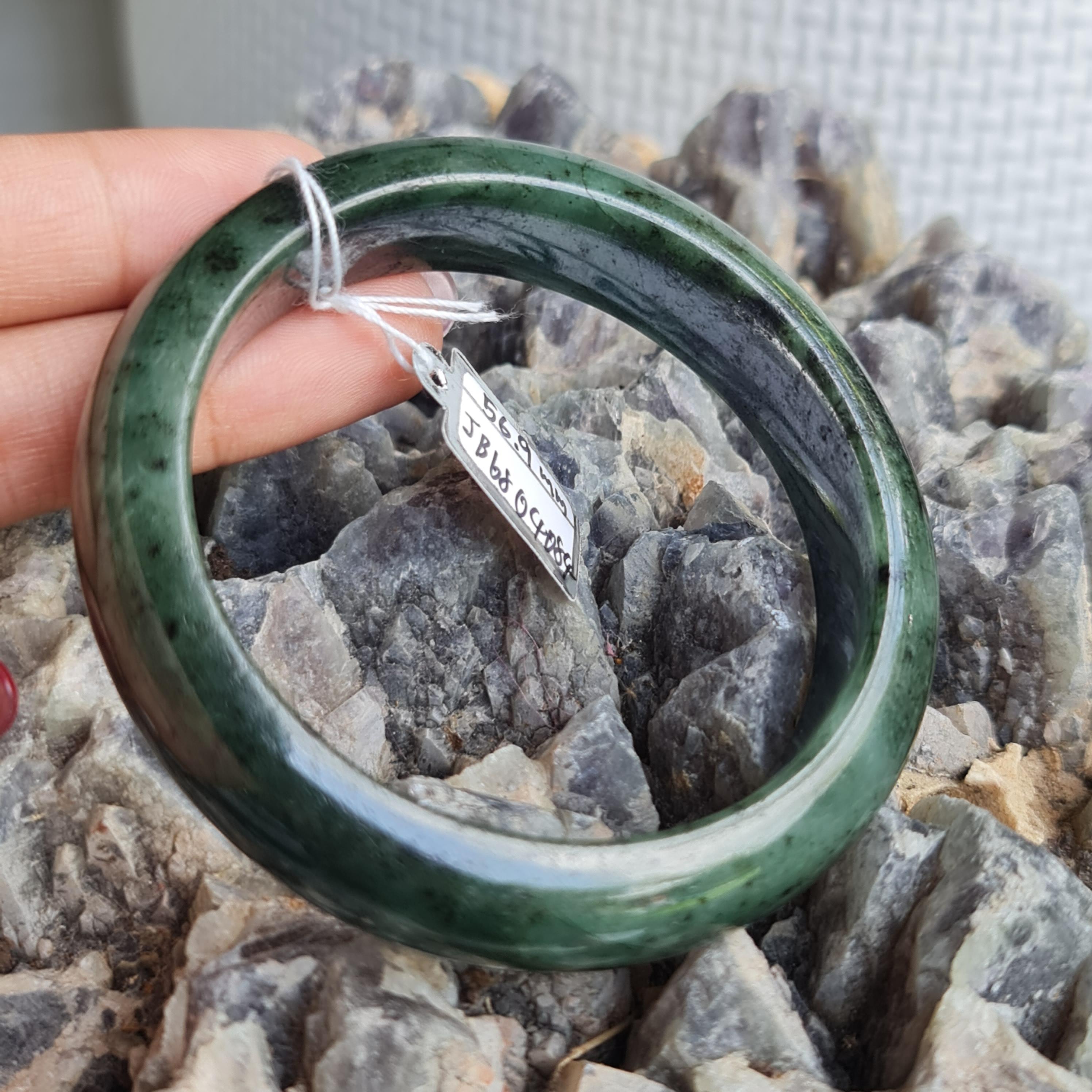 JB6804084 หยก พม่า แท้ Jade กำไลหยก 56.9 มม. (Jadeite bracelet) พม่า (Myanmar)