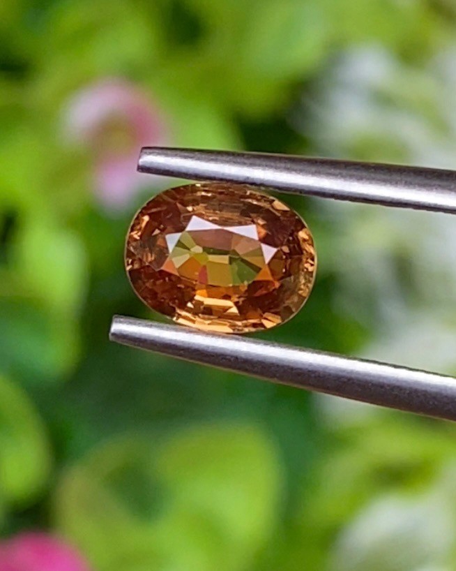 พลอย เพทาย (Zircon) 1.19 กะรัต (Cts.) พลอยแท้ อัญมณีมงคลประจําวันเกิด เครื่องประดับพลอย