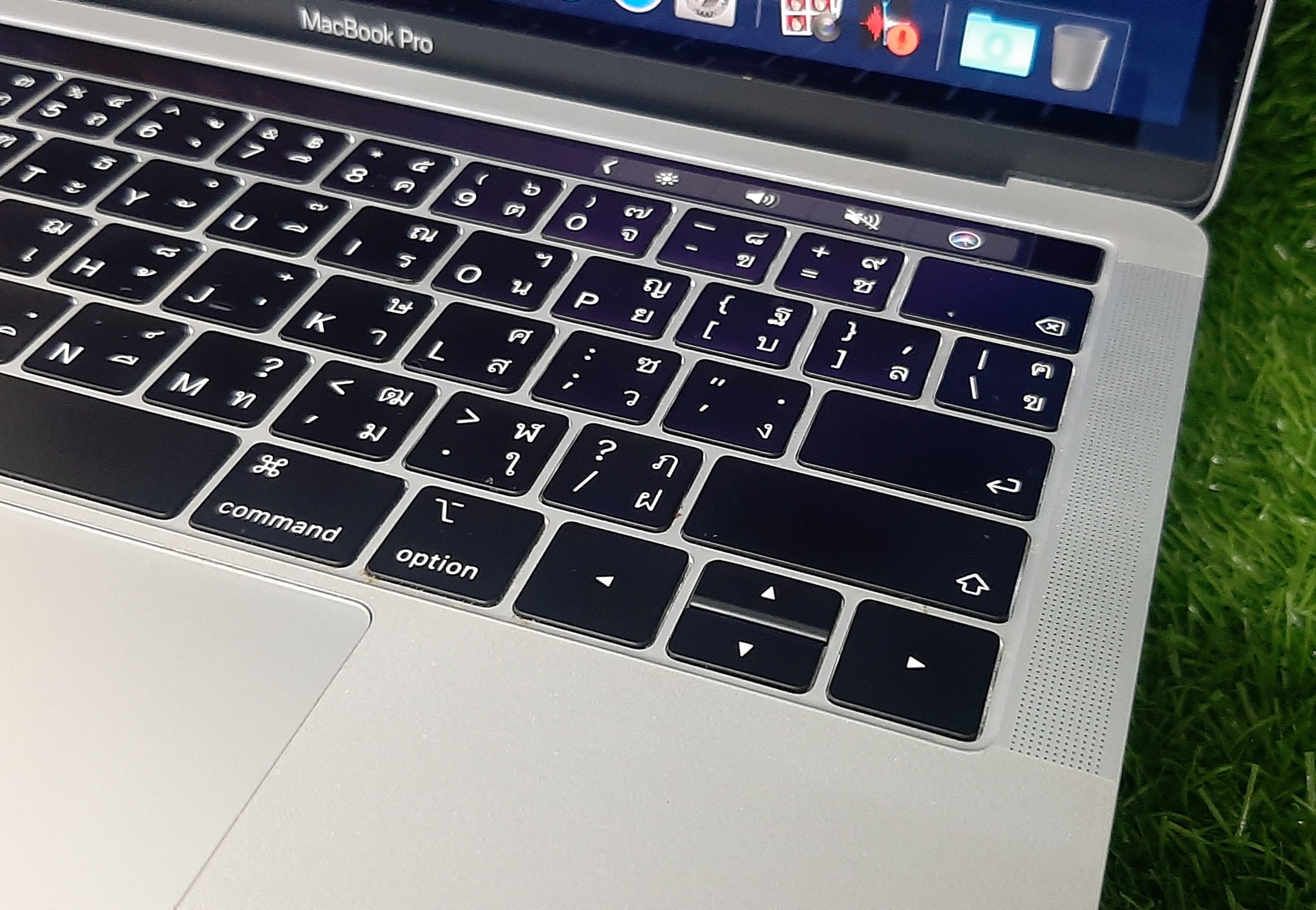 โน๊ตบุ๊คมือสอง ประกันร้าน 1 เดือน Pro13"2019 (i5-8257U Ram8GB SSD128GB) พร้อม Adapter