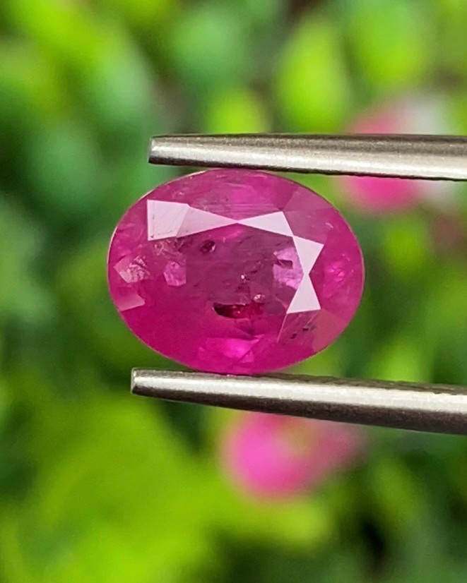 พลอย ชมพู พิ้ง แซฟไฟร์ Pink Sapphire 2.76 กะรัต (Cts.) พลอยแท้ อัญมณีมงคลประจําวันเกิด เครื่องประดับพลอย