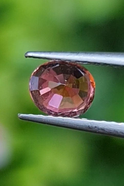 พลอย ทัวร์มารีน (Tourmaline) 0.68 กะรัต (Cts.) อัญมณีมงคลประจําวันเกิด เครื่องประดับพลอย