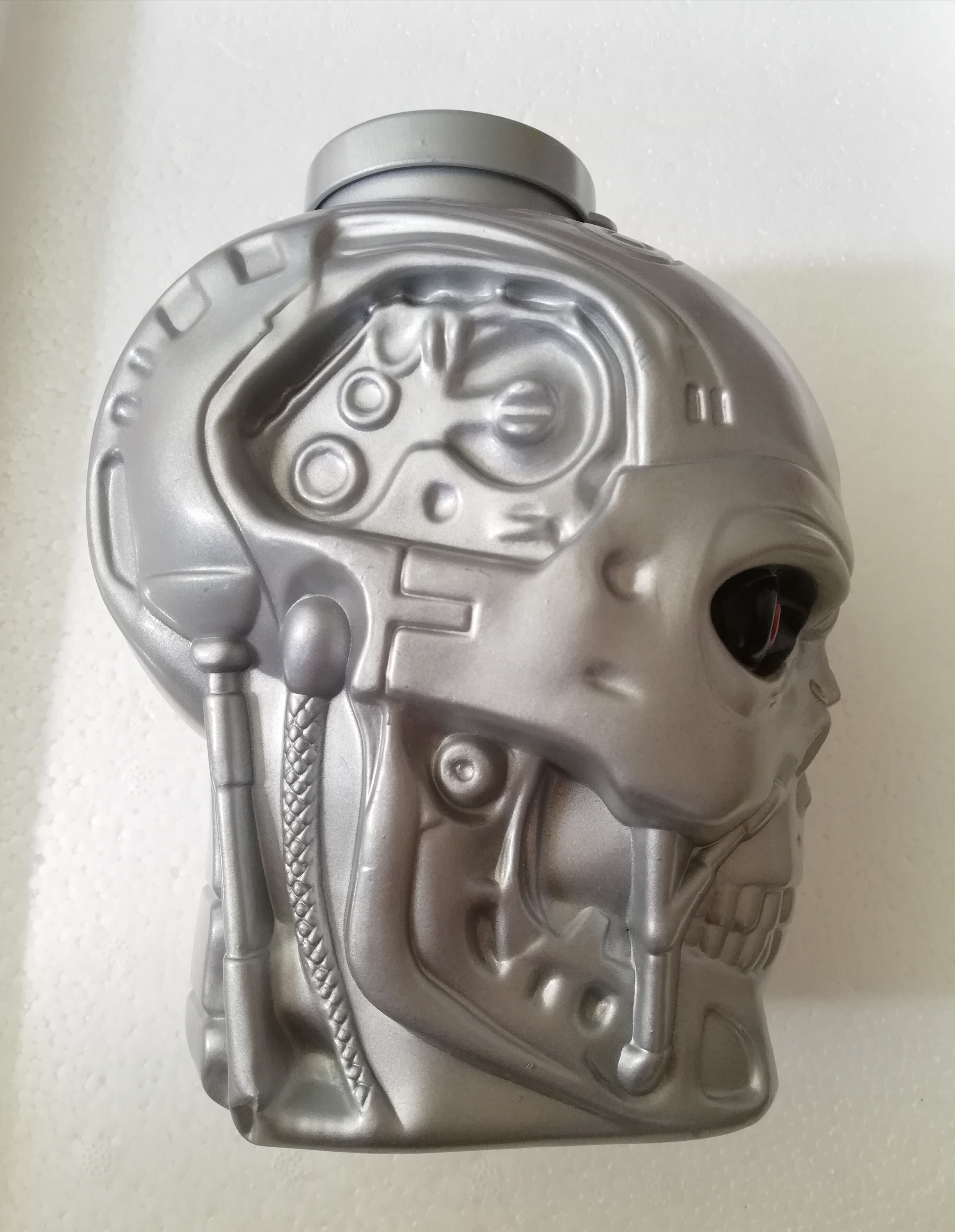 ของสะสม กระบอกน้ำ the Terminator ท๊อปเปอร์ ของ เมเจอร์ซีนีเพลกซ์ สภาพเก่าเก็บ