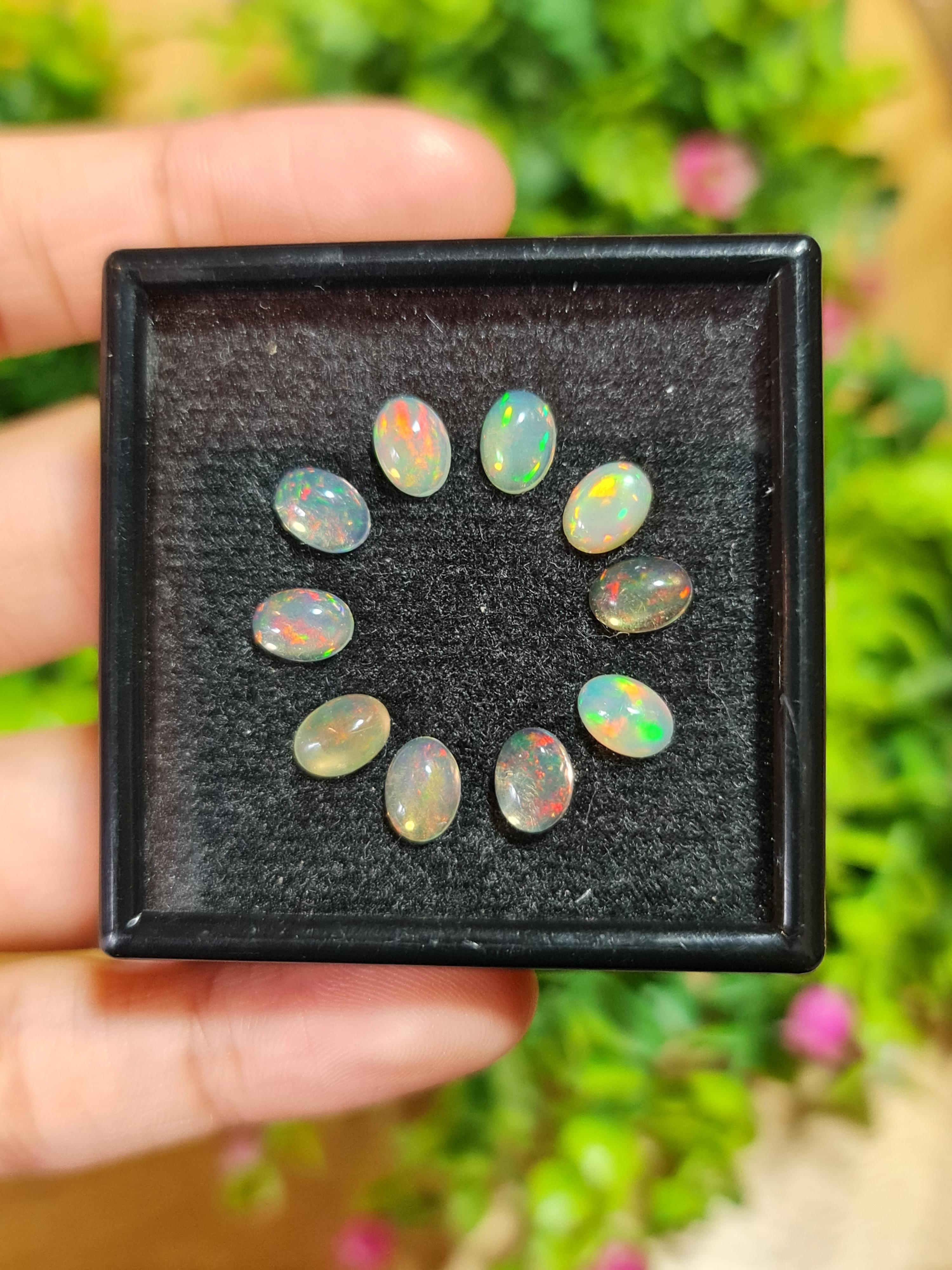 พลอย โอปอล Opal 6.43 กะรัต (Cts.) 10 เม็ด (Pcs.) พลอยแท้ อัญมณีมงคลประจําวันเกิด เครื่องประดับพลอย