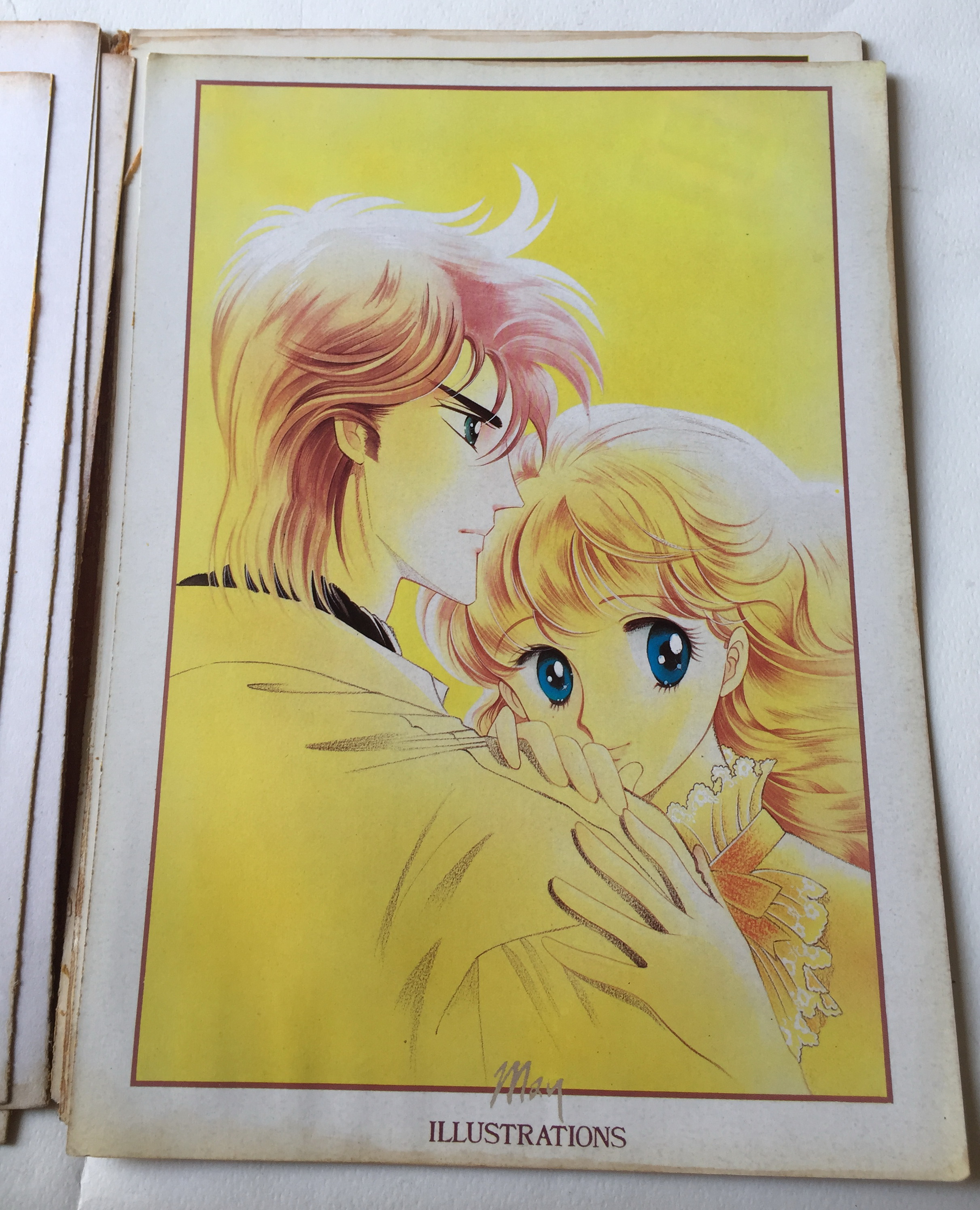 หนังสือภาพเก่า***หน้าไม่ครบ แต่ละแผ่นหลุดจากสัน มีรอย ตามภาพ May Illustrations ภาพการ์ตูนสวย ภาพสีทั้งเล่ม ลายเส้นจากคุณเมย์ ผลงานโดย May, Present โดย Main Point ชุดที่ 2 ปี 1987