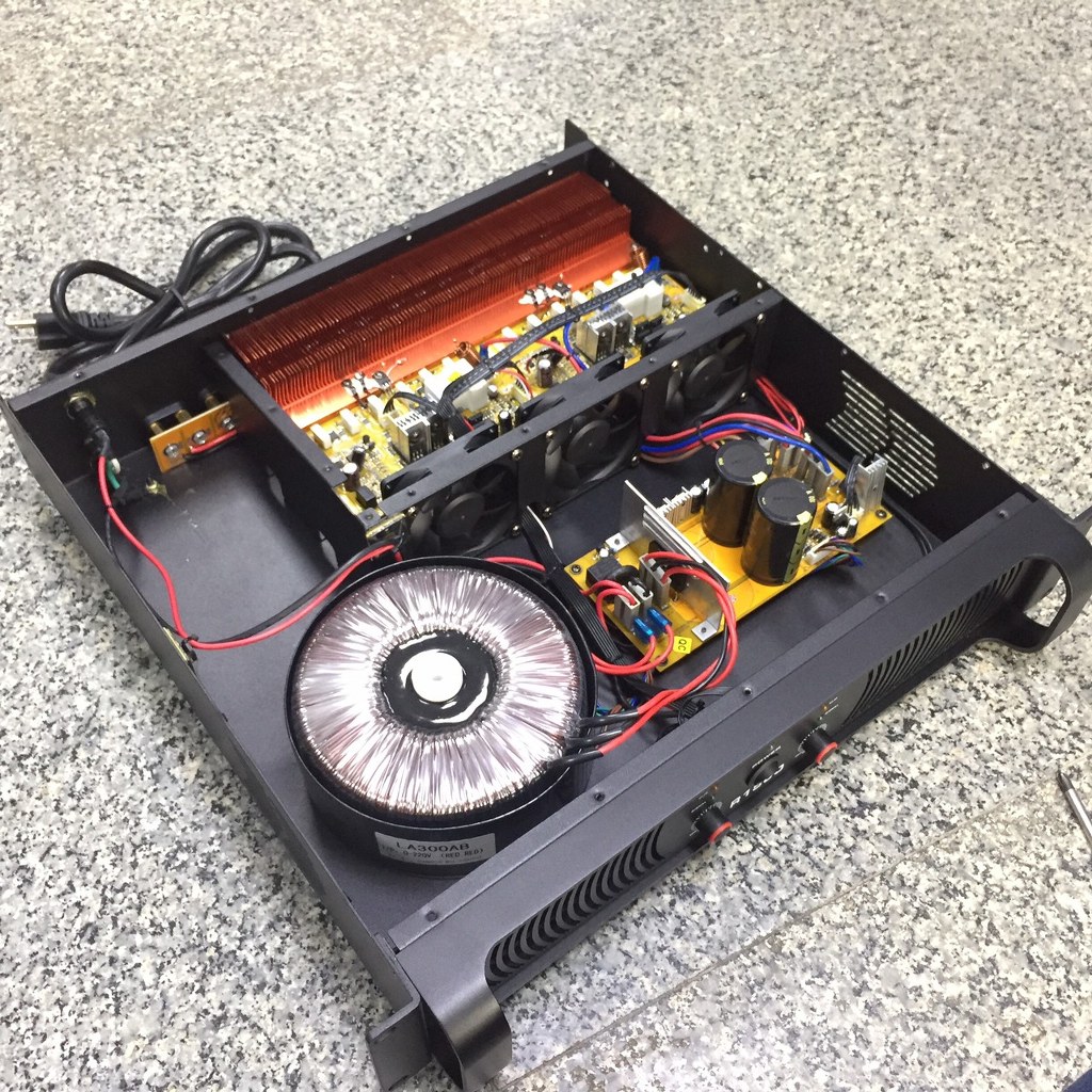 NTS R1500 poweramp