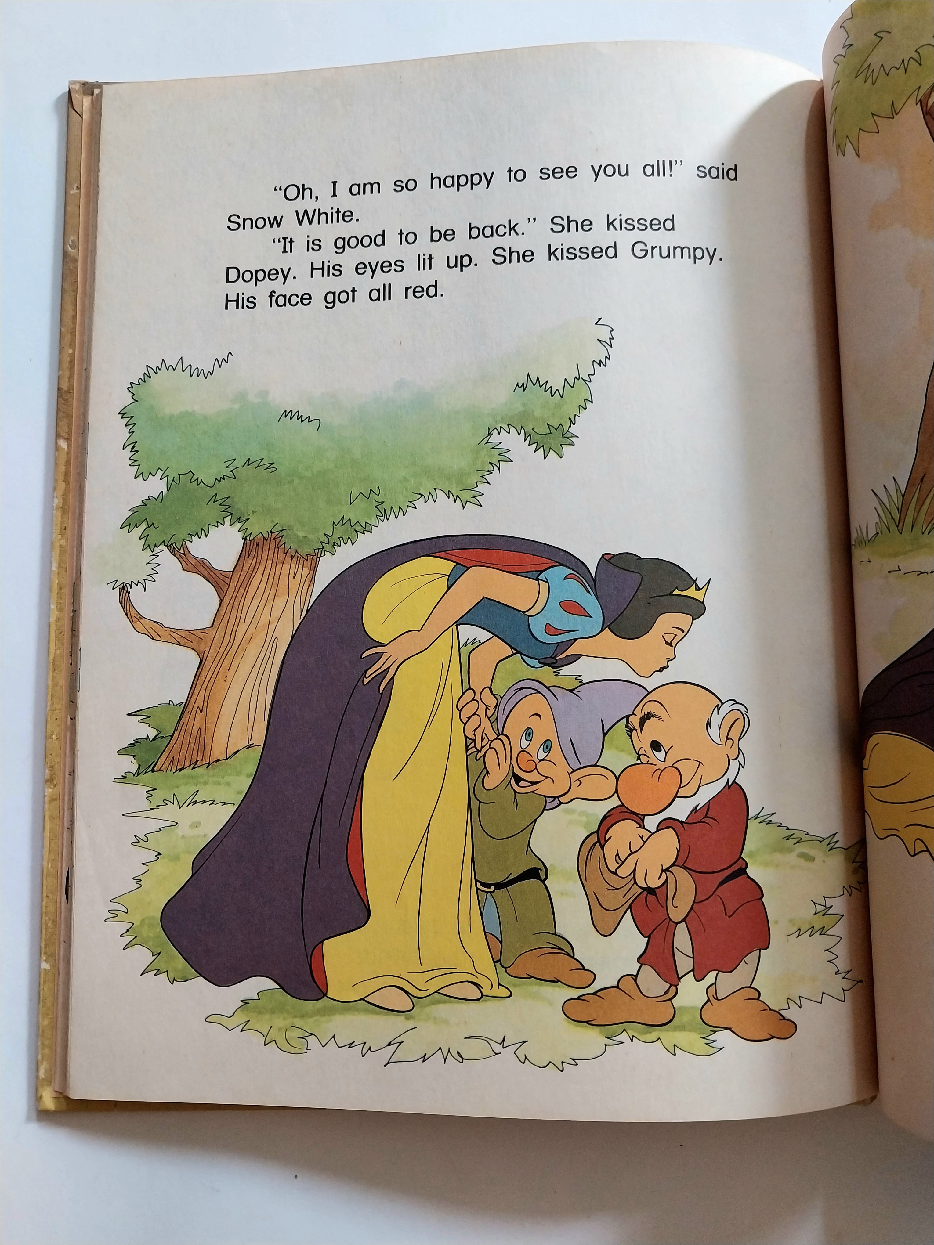 หนังสือนิทานเก่าจาก Walt's Disney ฉบับภาษาอังกฤษ สโนว์ไวท์, Welcome Back Snow White,A Walt Disney Beginning Reader ,A Bantam Book