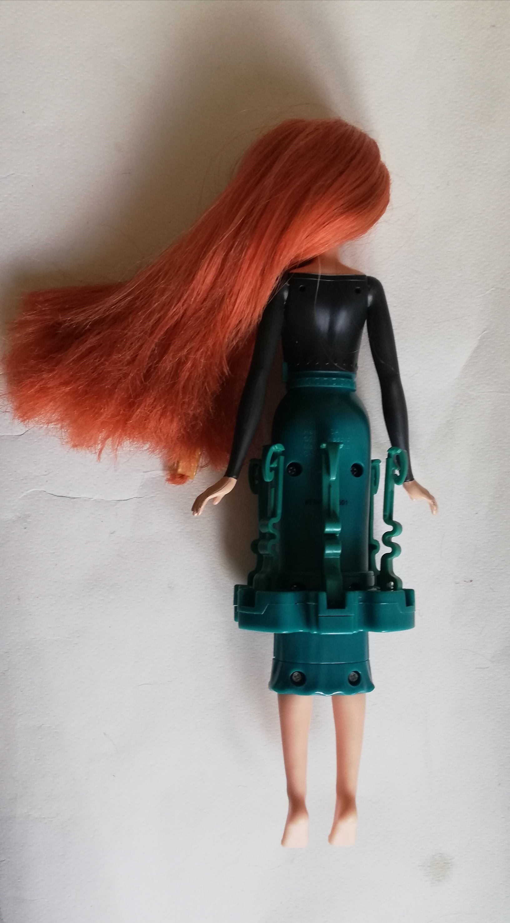 มีหลายภาพ, ตุ๊กตาราชินีแอนนา ในชุดปราบดาภิเษก*** กระโปรงมีกลไก พับขึ้นการออกได้ ปลายผมช็อตบ้าง, มีของตามภาพ จากภาพยนต์การ์ตูนดิสนีย์ เรื่อง Frozen 2