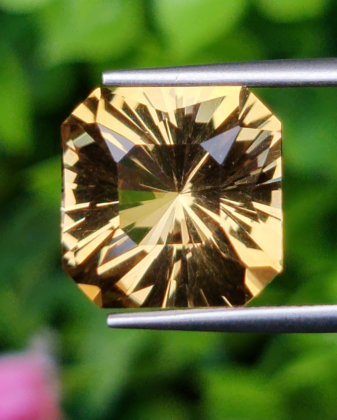 พลอย ซิทริน Citrine 8.07 กะรัต (Cts.) พลอยแท้ อัญมณีมงคลประจําวันเกิด เครื่องประดับพลอย