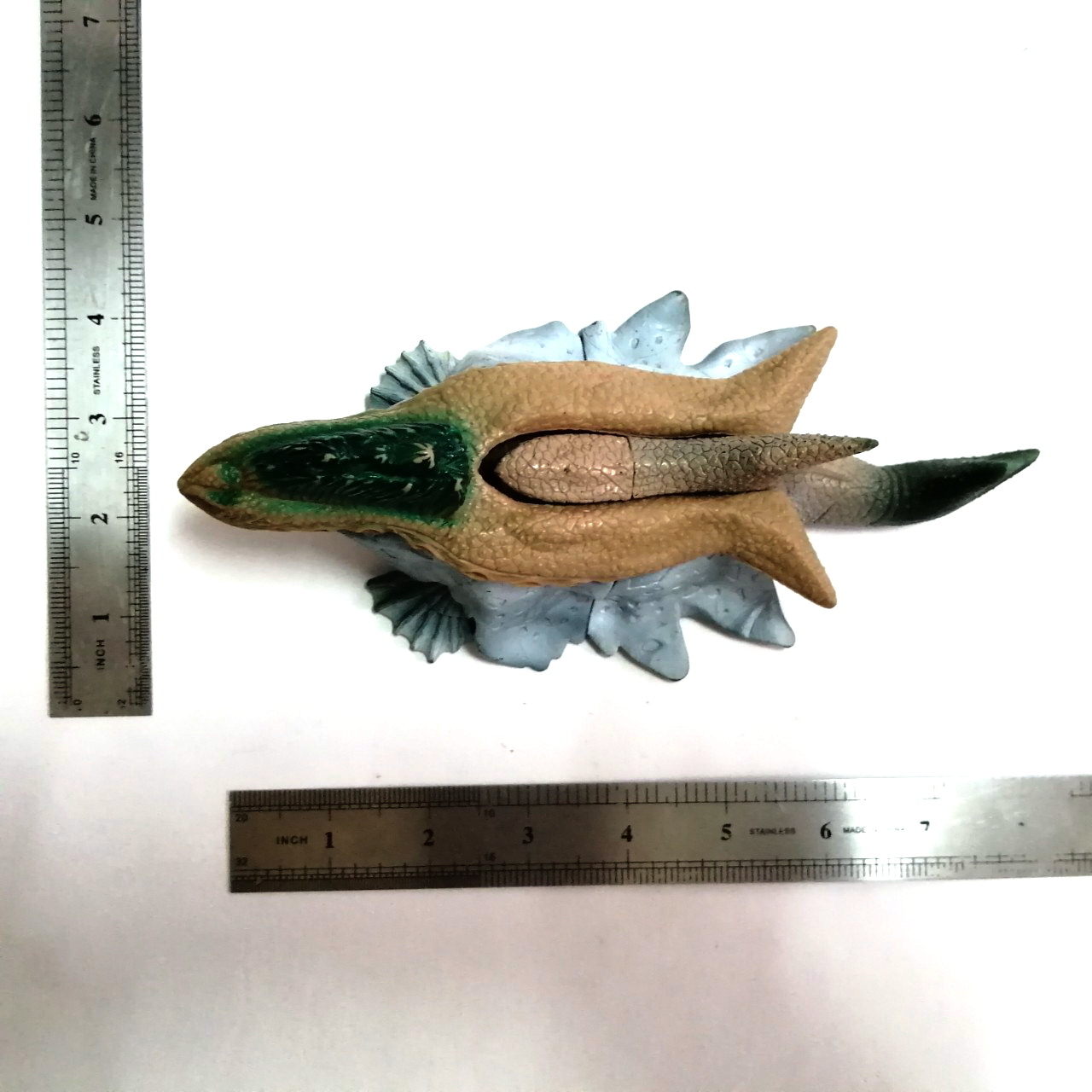 ซอฟ 7 นิ้ว สัตว์ประหลาด สุคิวร่า ศัตรูของ อุลตร้าแมนไกอา สภาพดี *** มีรอยบ้าง ตามภาพ