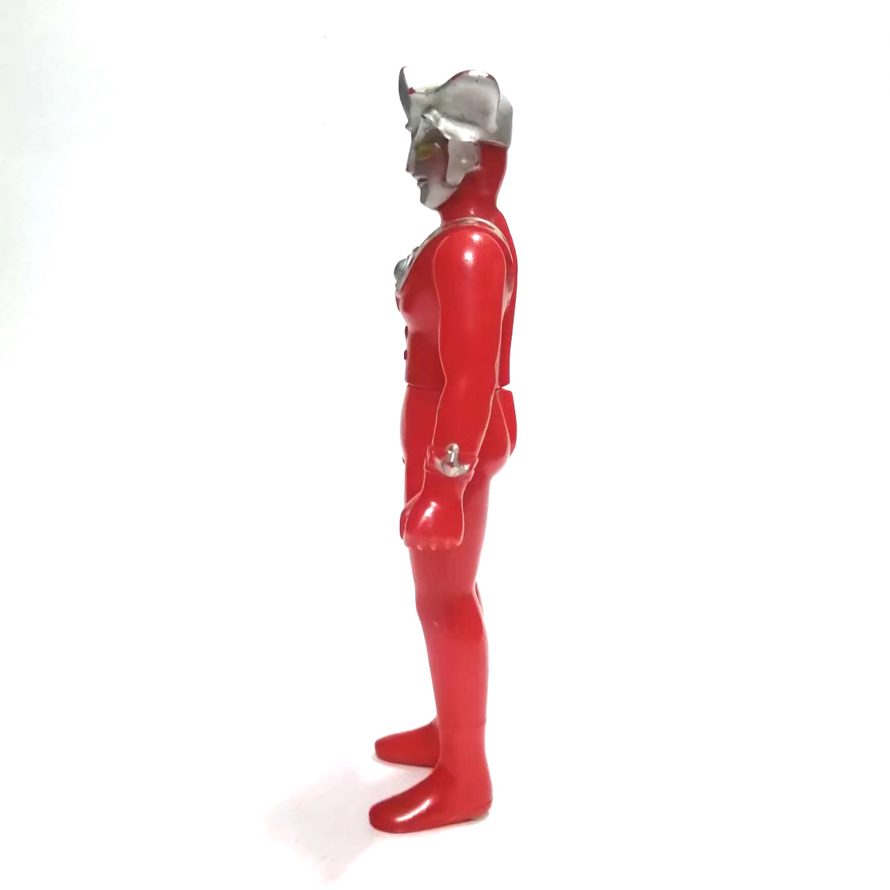 ซอฟ6.5-7นิ้วอุลตร้าแมนเลโอ มือสองสภาพดีมีรอยบ้าง