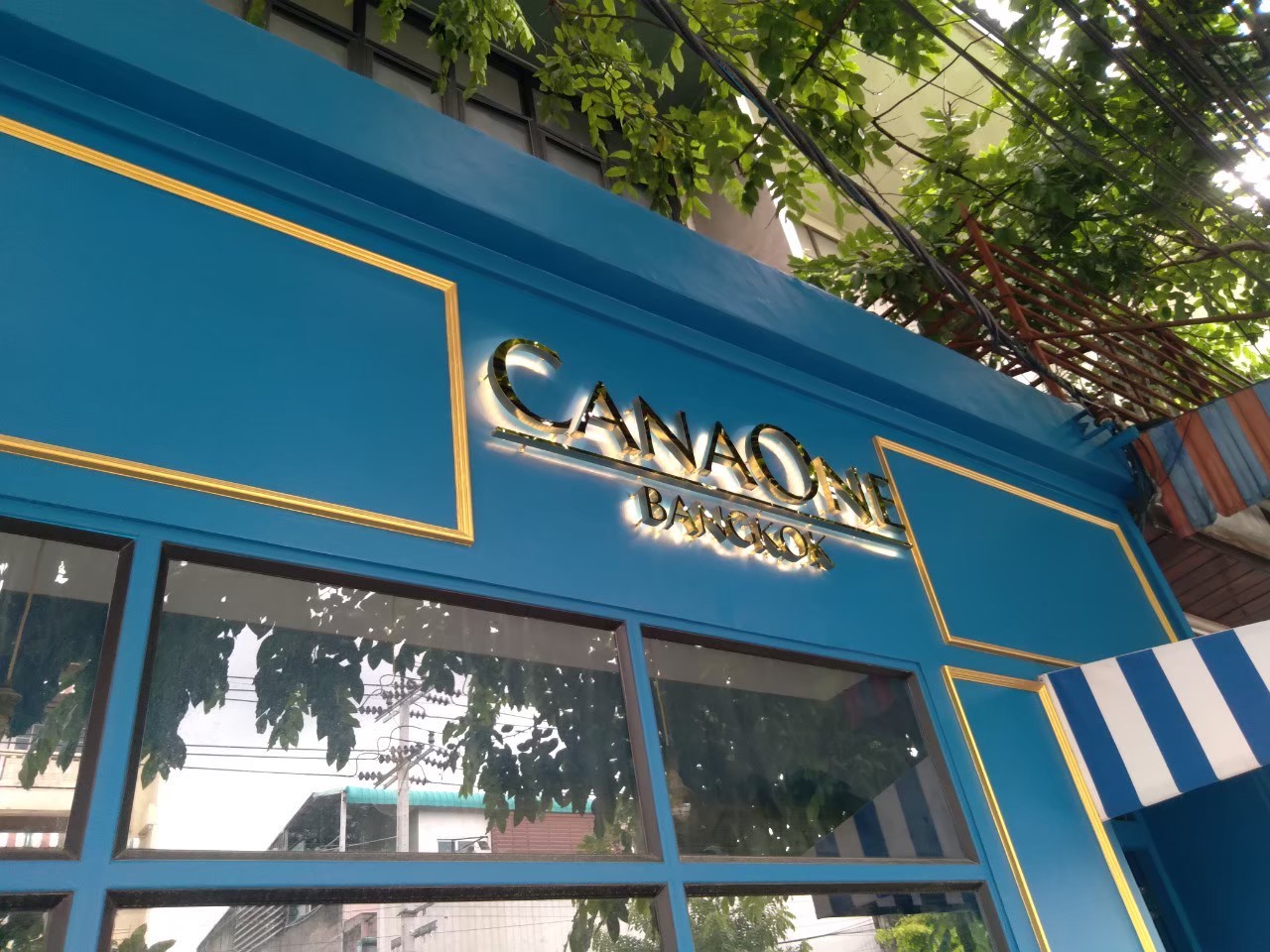 ป้ายไฟออกหลัง