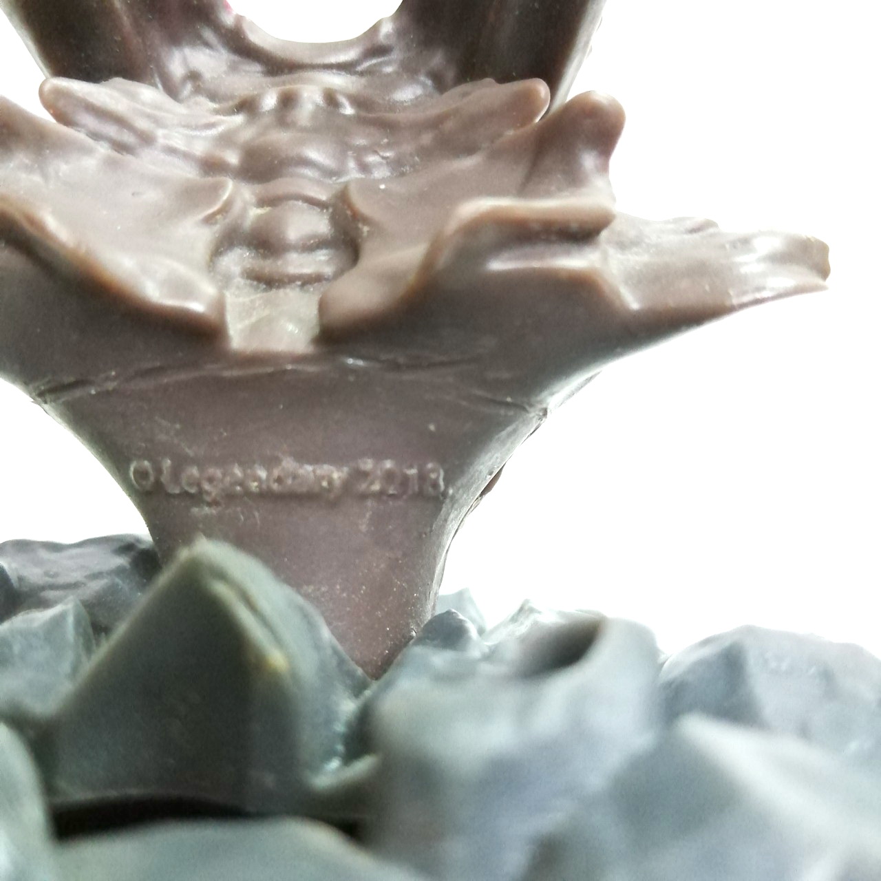 ท๊อปเปอร์แก้วน้ำ เครือ EGV สัตว์ประหลาด ไรจิน (RAIJIN)จากภาพยนตร์ Pacific rim สูงราว 4 นิ้ว สภาพดี