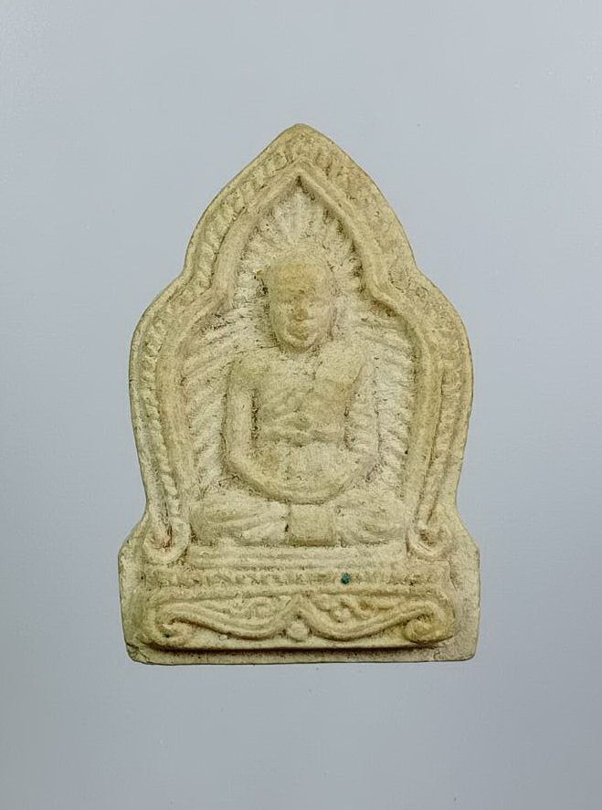 ผ3911 พระผง พระคูรสุทธิธรรมธาดา วัดสุทธิวารี(คลองนํ้าใส) จ.จันทบุรี รุ่น1