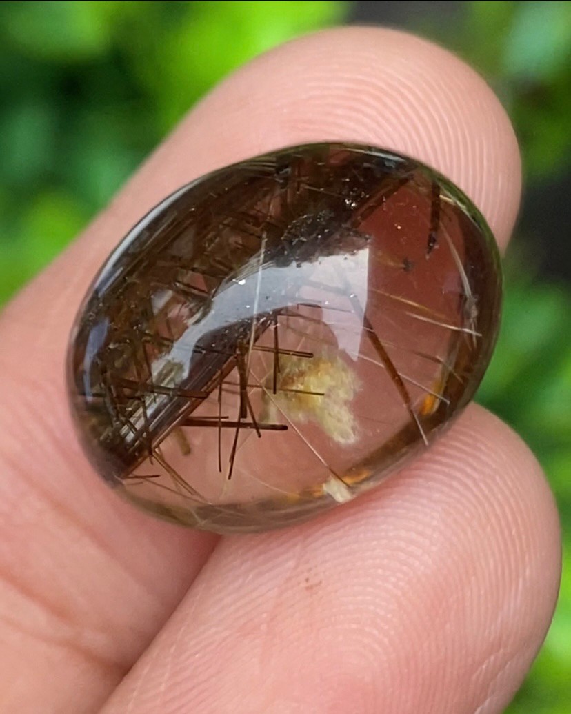 ไหมนาค ไหมจักรพรรดิ์ Rutilated Quartz 17.28 กะรัต Cts.พลอยแท้ อัญมณีมงคลประจําวันเกิด เครื่องประดับพลอย