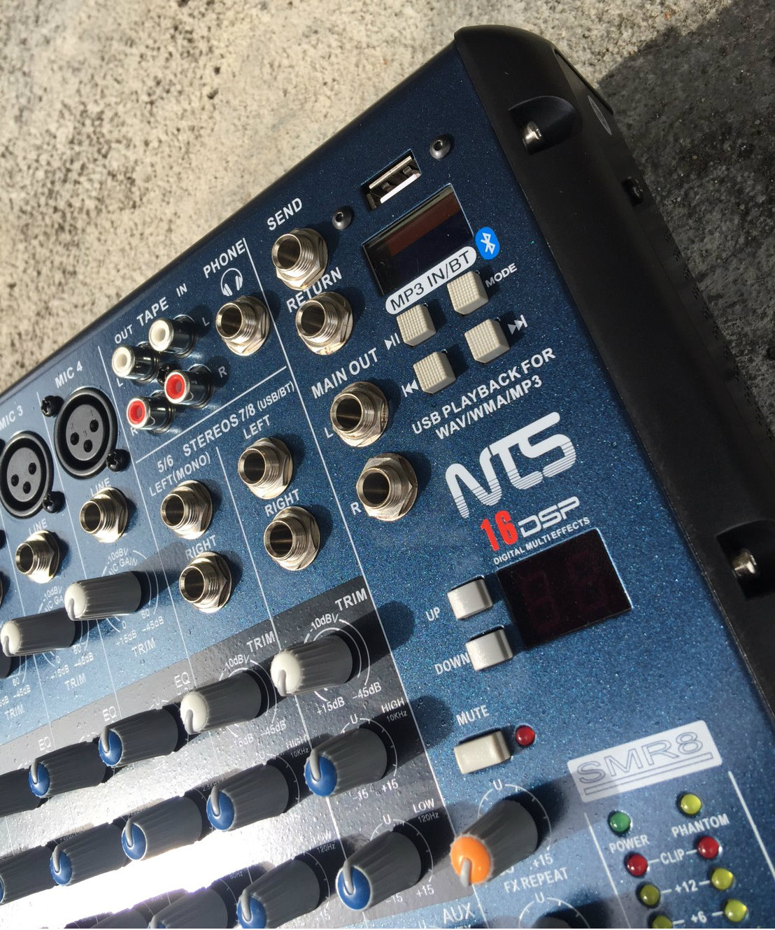 NTS SMR8 มิกเซอร์ 8 อินพุท (4 โมโน 2 สเตอริโอ) + FX/USB