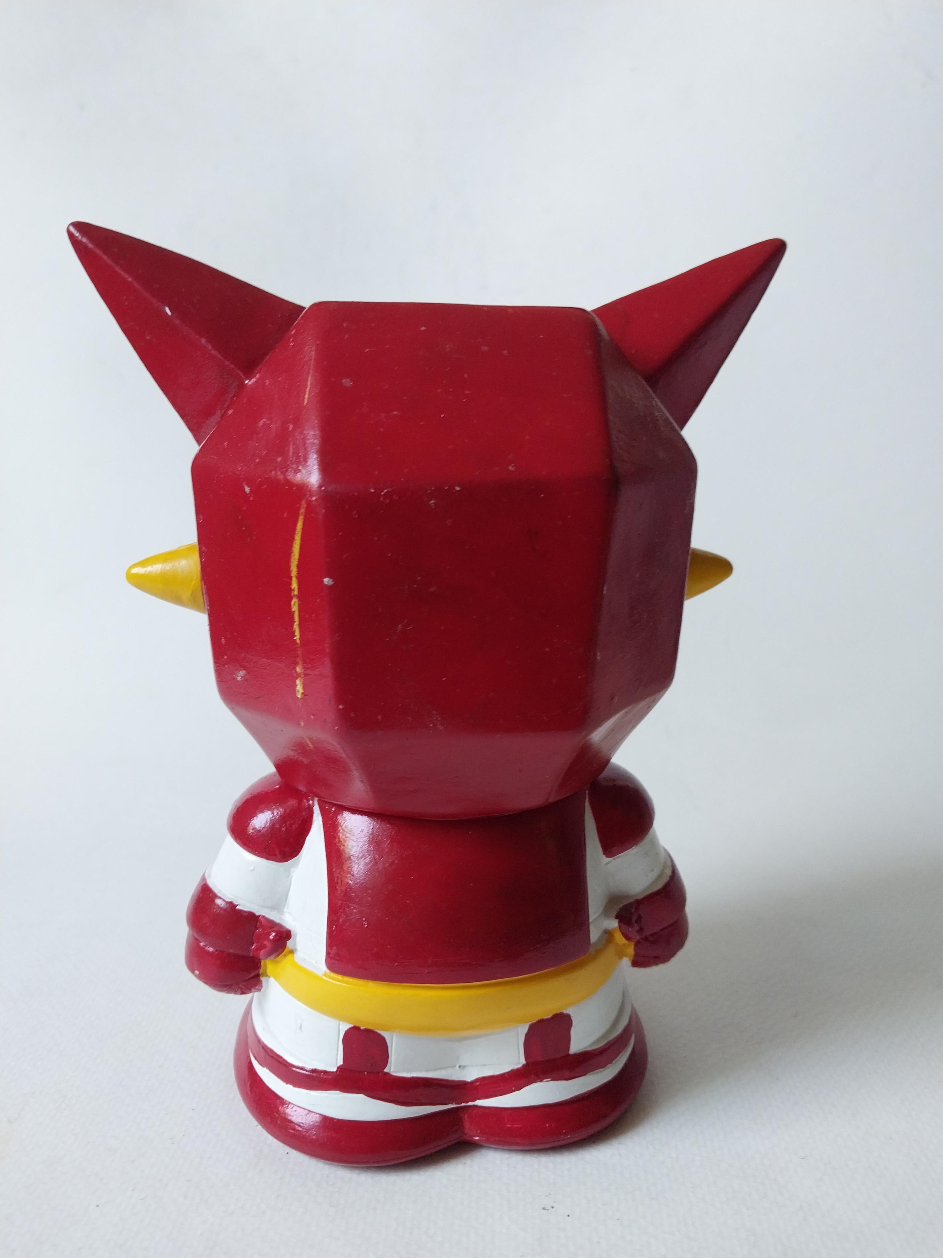 มีหลายภาพ,มีตำหนิ หุ่นเก็ตเตอร์กระปุกออมสินงานซอฟแข็ง ชนาด 6นิ้ว