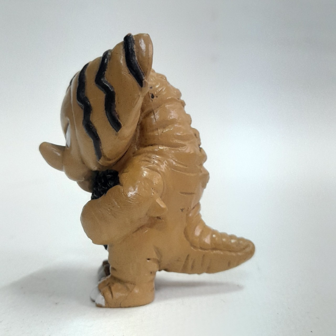 ตุ่นยางตันโกโมร่า ขนาดตามรูป มือสองสภาพดีมีรอยบ้าง มีปั๊มใต้เท้า