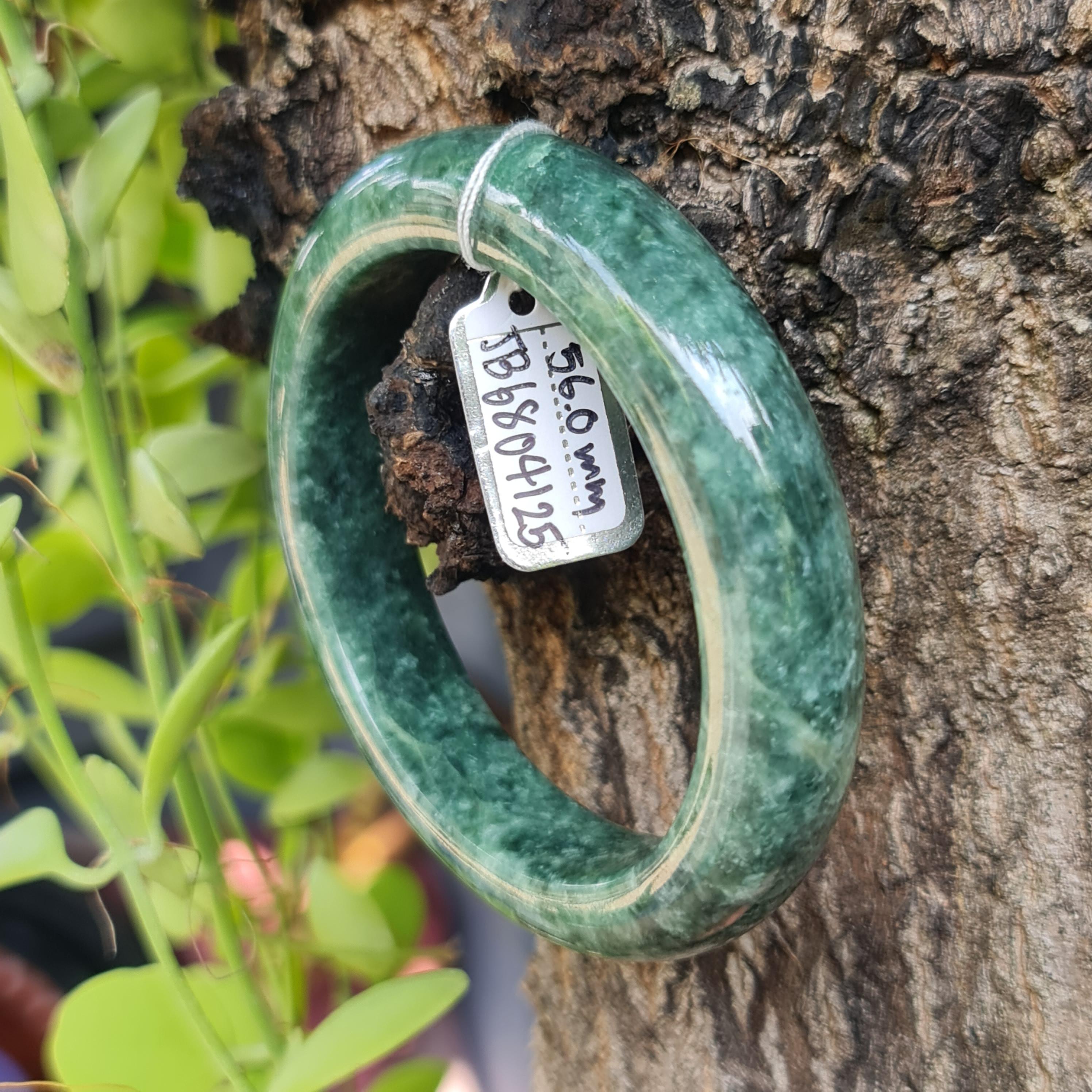 JB6804125 หยก พม่า แท้ Jade กำไลหยก 56.0 มม. (Jadeite bracelet) พม่า (Myanmar)