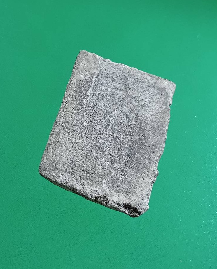 ผ3014 นางกวักเนื้อผงใบลาน พิมพ์เล็ก ไม่ทราบที่