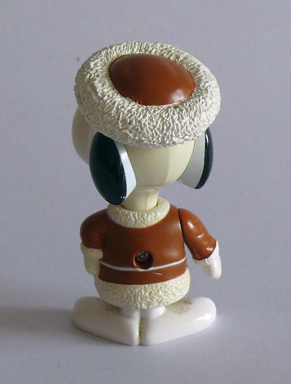 ของสะสมงานเก่าจากแมคโดนัลด์ สนูปปี้ซีรี่ย์ ใส่ชุดประจำชาติต่างๅ