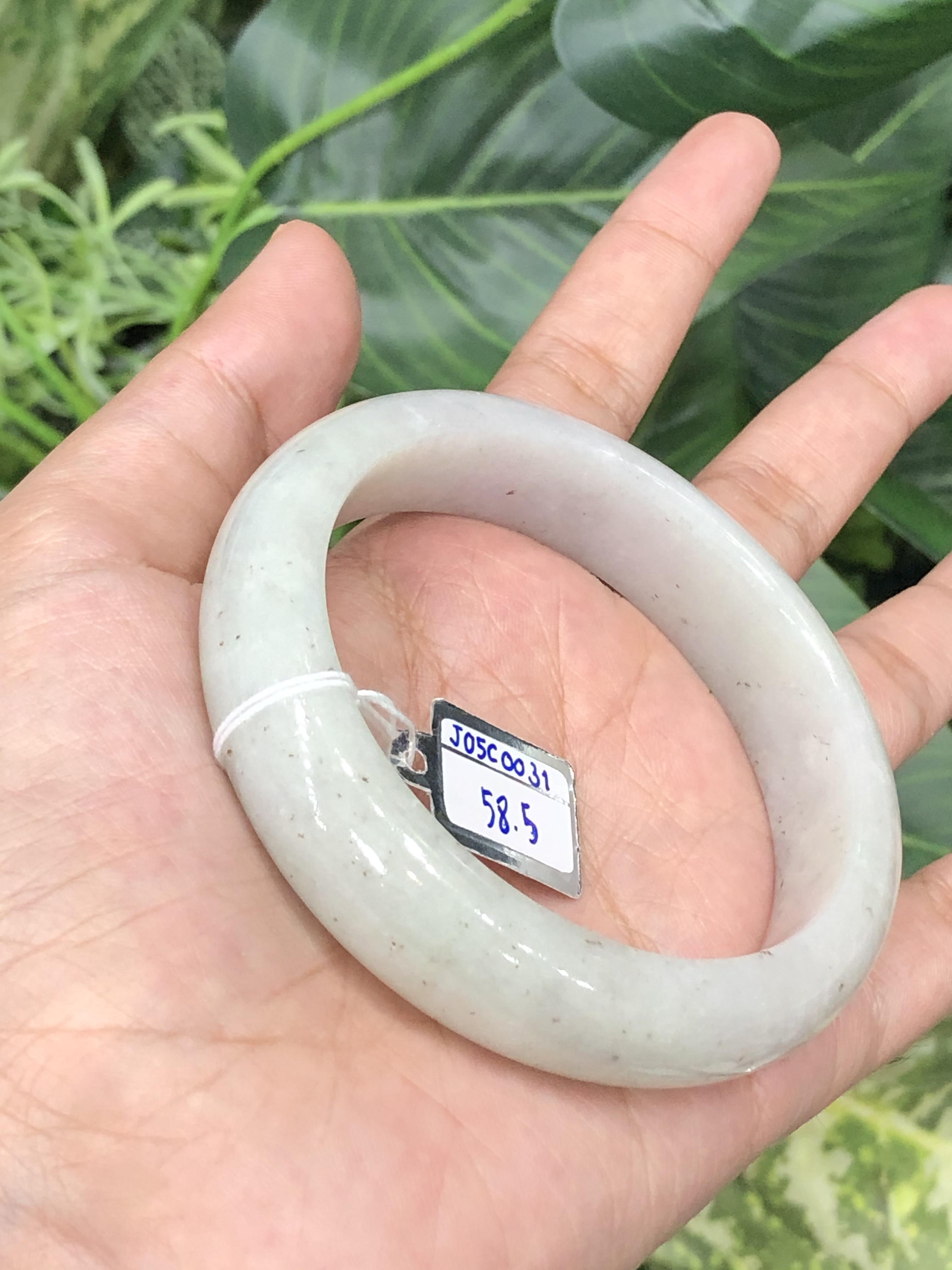 ๋J05C0031 หยก พม่า แท้ Jade กำไลหยก58.5 มม. (Jade bracelet) พม่า (Myanmar)