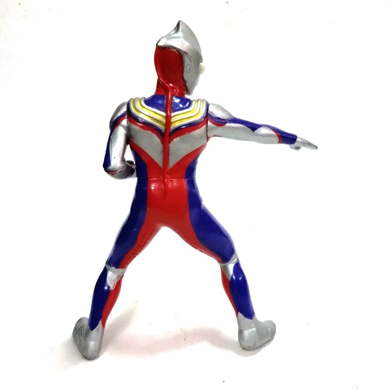 ซอฟ 6นิ้ว ตุ๊กตาตู้คีบ บันเพรสโต้ (not for sale)ขนาดตามรูป อุลตร้าแมนทีก้า ท่าปล่อยแสง ค่อนข้างหายาก