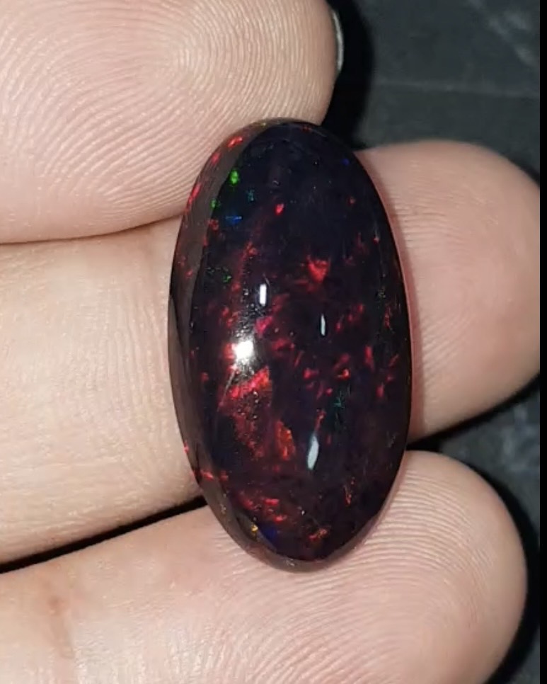 พลอย โอปอล Opal 11.64 กะรัต (Cts.) พลอยแท้ อัญมณีมงคลประจําวันเกิด เครื่องประดับพลอย