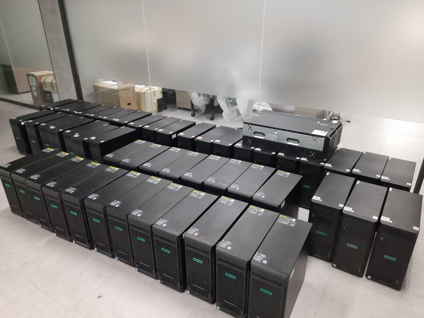 เซิร์ฟเวอร์ มือสอง ประกันร้าน 3 เดือน HP ML110 Gen9 (Xeon E5-2620v4 Ram8GB HDD SAS 300GB x2)