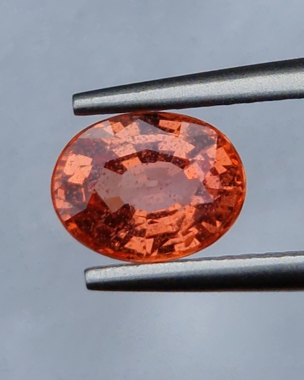 พลอย ออเรนจ์ แซฟไฟร์ Orange Sapphire 1.15 กะรัต (Cts.) พลอยแท้ อัญมณีมงคลประจําวันเกิด เครื่องประดับพลอย