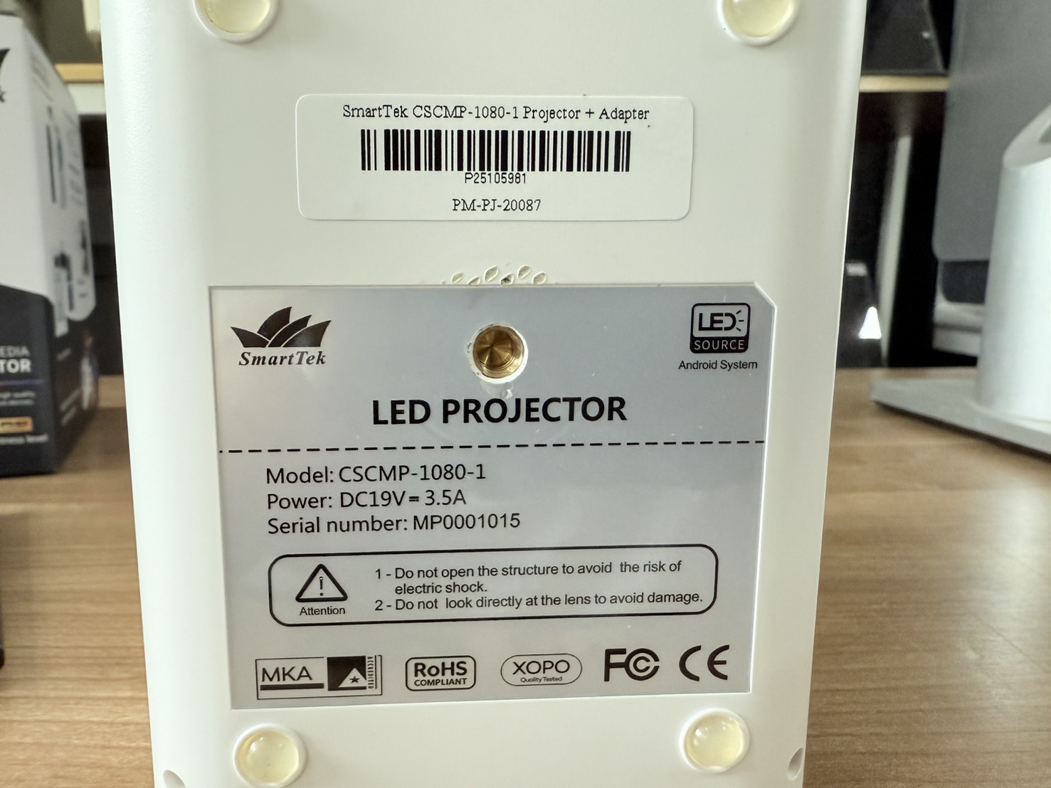 Projector 1920Px1080P (แท้) SmartTek CSCMP-1080-1 Projector + Adapter