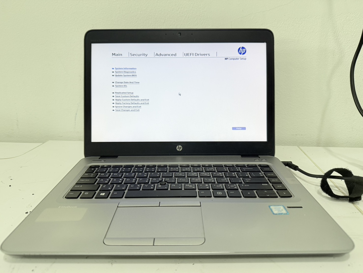 Notebook HP EliteBook 840 G4 (i5-7300U/8GB/M.2 256GB) ไม่มี Adapter แบตเสื่อม จอ Bright จอมีรอย ขอบยางเสื่อม