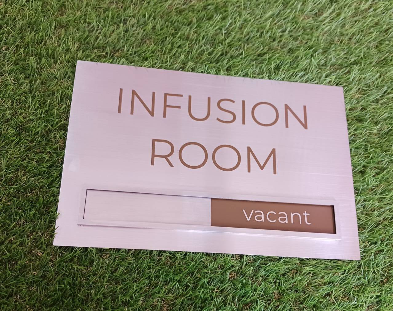 ป้ายสแตนเลสกัดกรด ป้ายรางสอด