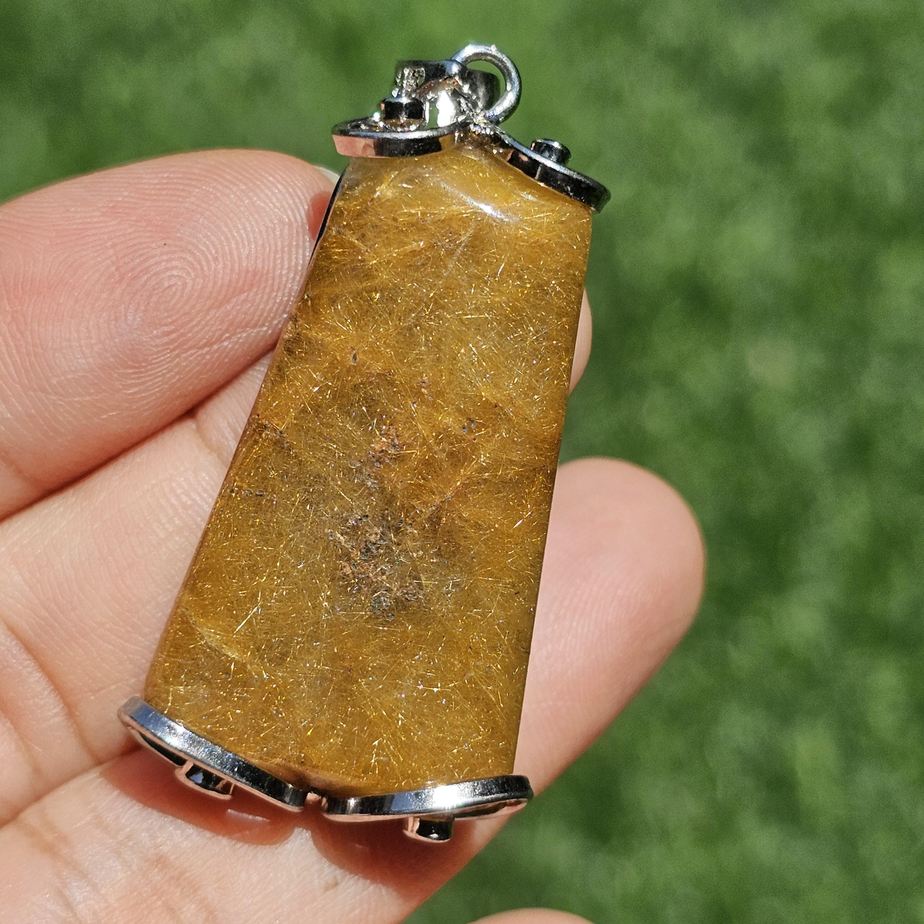 จี้ไหมทอง (Golden Rutilated Quartz) 68.01 กะรัต Cts. พลอยแท้ อัญมณีมงคลประจําวันเกิด เครื่องประดับพลอย