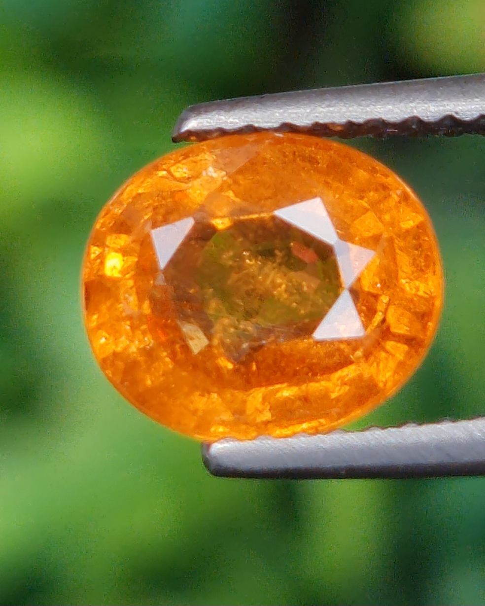 พลอย สเปสซาร์ไทต์ Spessartite Garnet 2.61 กะรัต Cts. พลอยแท้ อัญมณีมงคลประจําวันเกิด เครื่องประดับพลอย