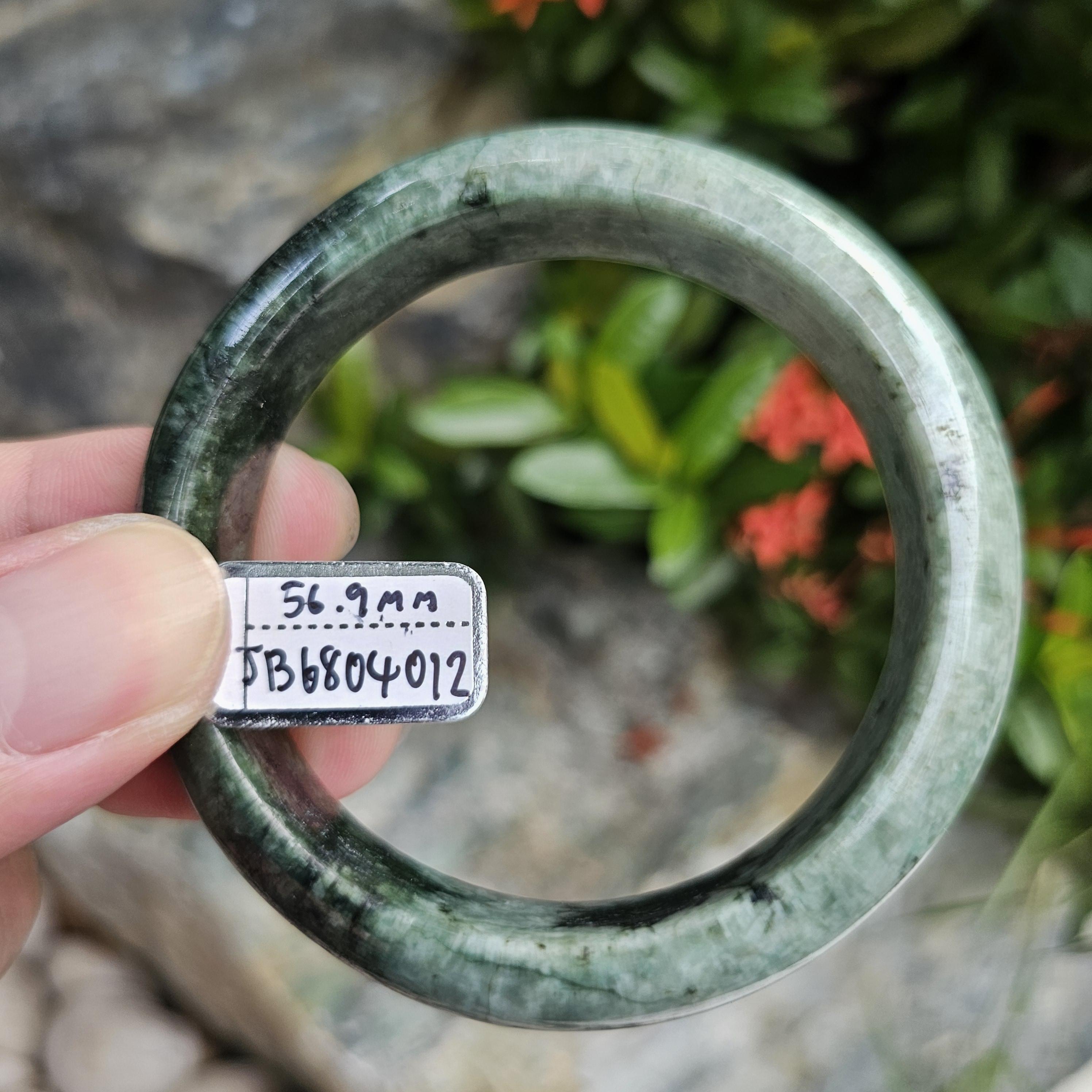 JB6804012 หยก พม่า แท้ Jade กำไลหยก 56.9 มม. (Jadeite bracelet) พม่า (Myanmar)