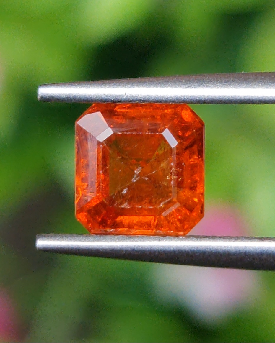 พลอย สเปสซาร์ไทต์ Spessartite Garnet 1.57 กะรัต Cts. พลอยแท้ อัญมณีมงคลประจําวันเกิด เครื่องประดับพลอย