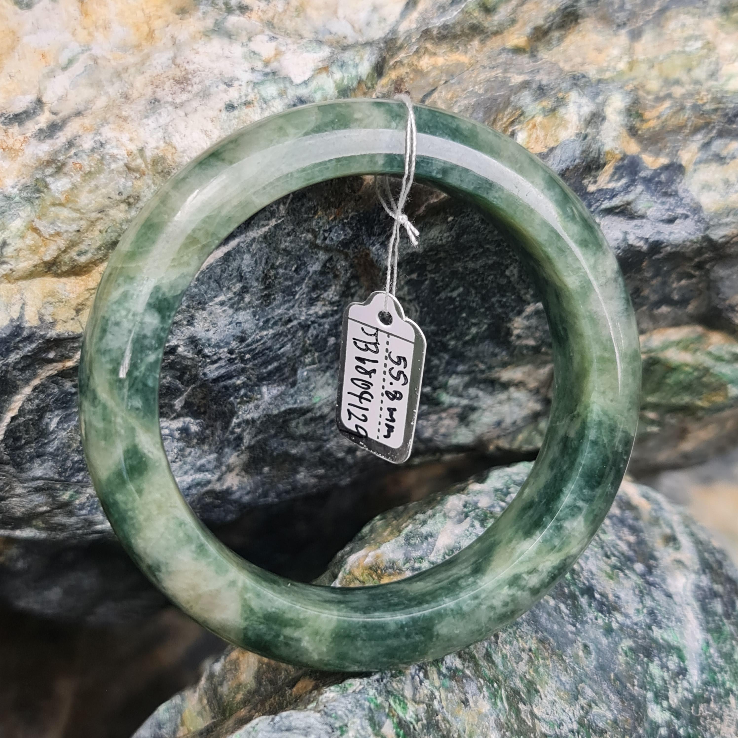 JB6804129 หยก พม่า แท้ Jade กำไลหยก 55.8 มม. (Jadeite bracelet) พม่า (Myanmar)