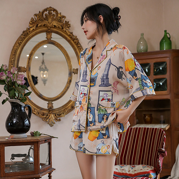 🚩พร้อมส่ง🚩ชุดนอน Silk Satin ไหมซาตินเกรดพรีเมี่ยม พิมพ์ลายสไตล์วินเทจ ผ้านุ่มลื่นละมุนผิว (ST125)