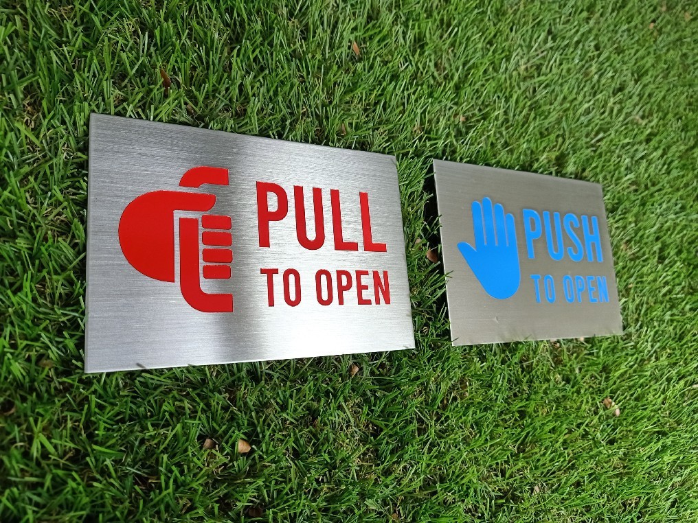 ป้ายกัดกรด