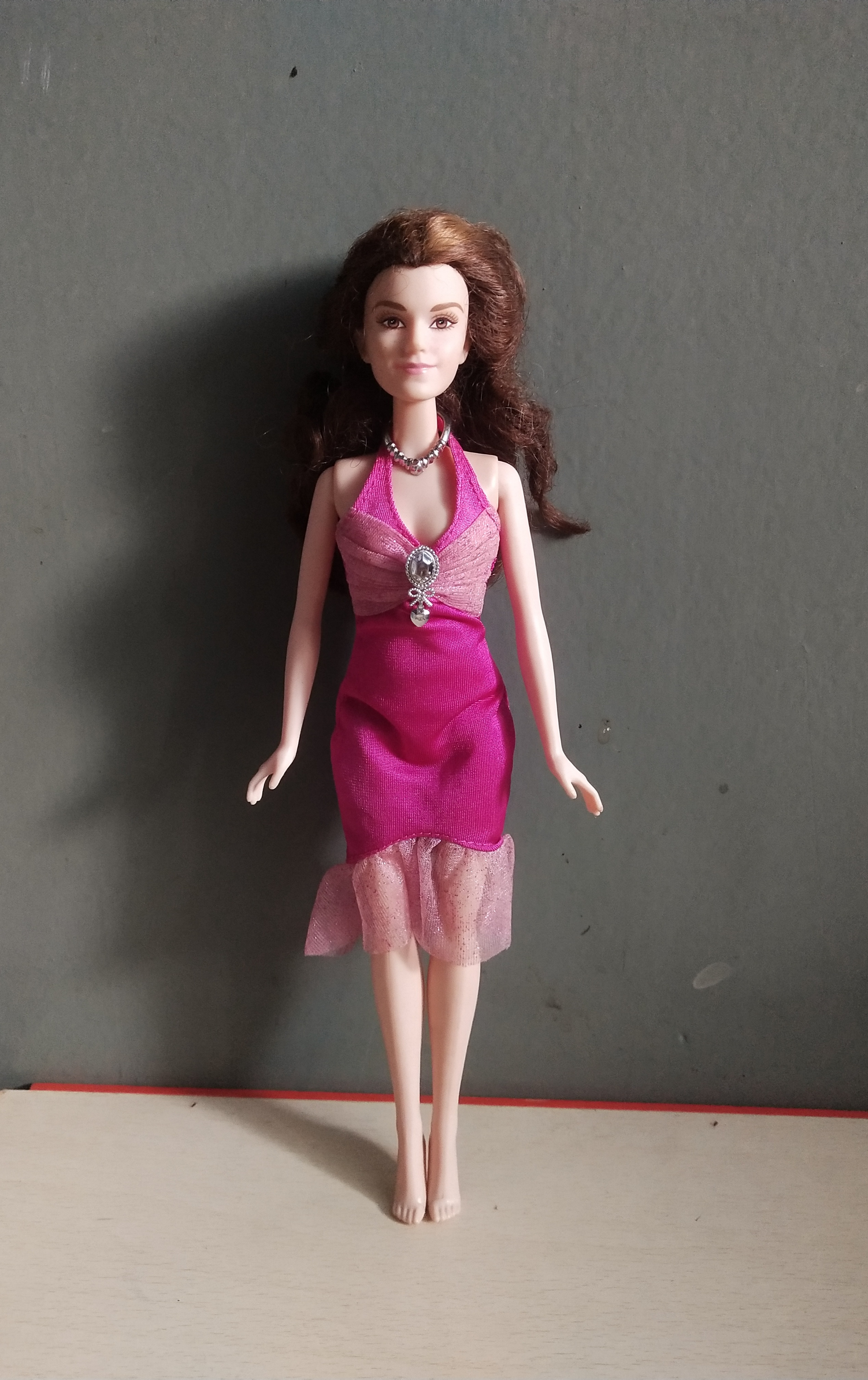 ตุ๊กตางาน Hasbro บอดี้เป็น เจ้าหญิงแบลล์ #เอ็มม่าวัตสัน **ผมยุ่ง ตามภาพ