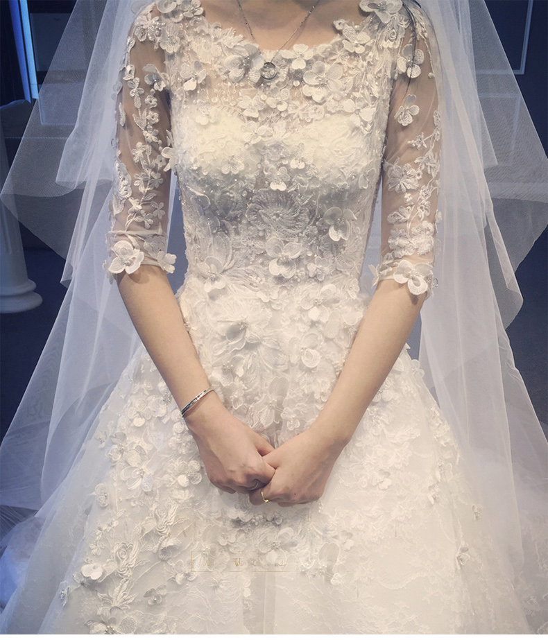 ชุดแต่งงาน แขนสี่ส่วน หางยาว