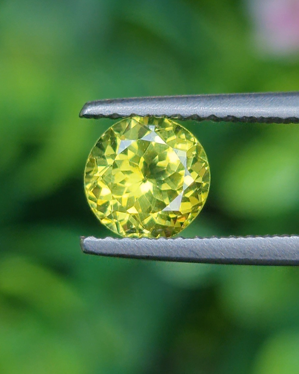 พลอย คริโซเบริล (Chrysoberyl) 1.22 กะรัต (Cts.) พลอยแท้ อัญมณีมงคลประจําวันเกิด เครื่องประดับพลอย