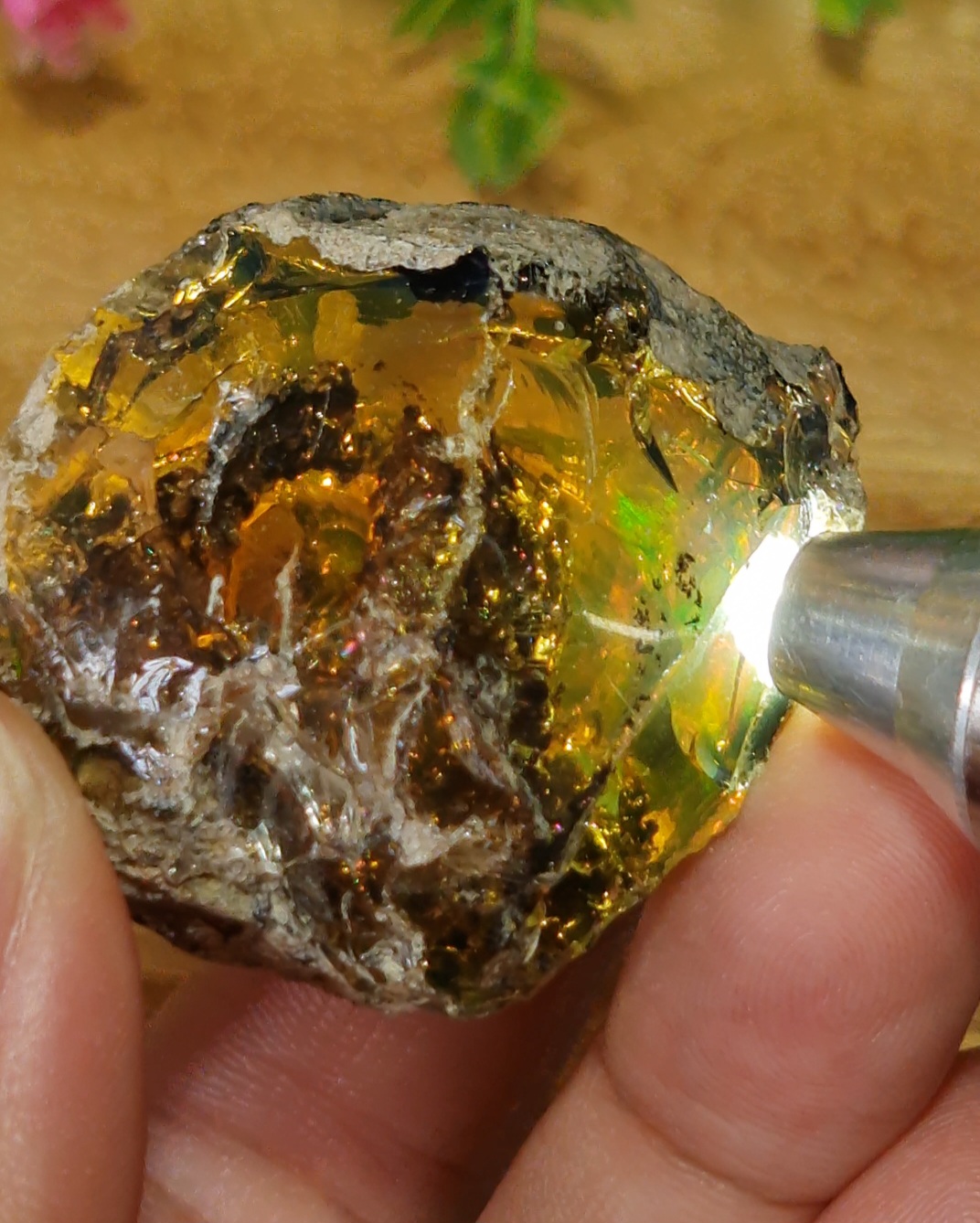 ก้อน ผลึก โอปอล Opal 53 กรัม (Grams.) พลอยแท้ อัญมณีมงคลประจําวันเกิด เครื่องประดับพลอย