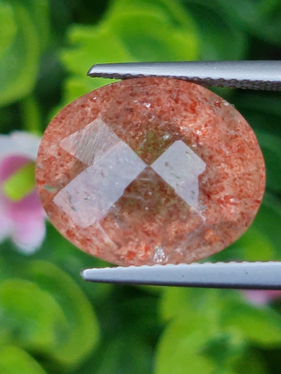 พลอย สตอเบอรี่ ควอตซ์ Strawberry Quartz 13.33 กะรัต (Cts.) พลอยแท้ อัญมณีมงคลประจําวันเกิด เครื่องประดับพลอย