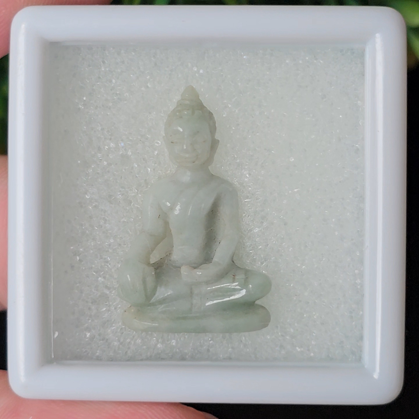 หยก แกะสลัก รูป พระ (Burmese jadeite) 14.81 กะรัต (cts.) หยก พม่า แท้