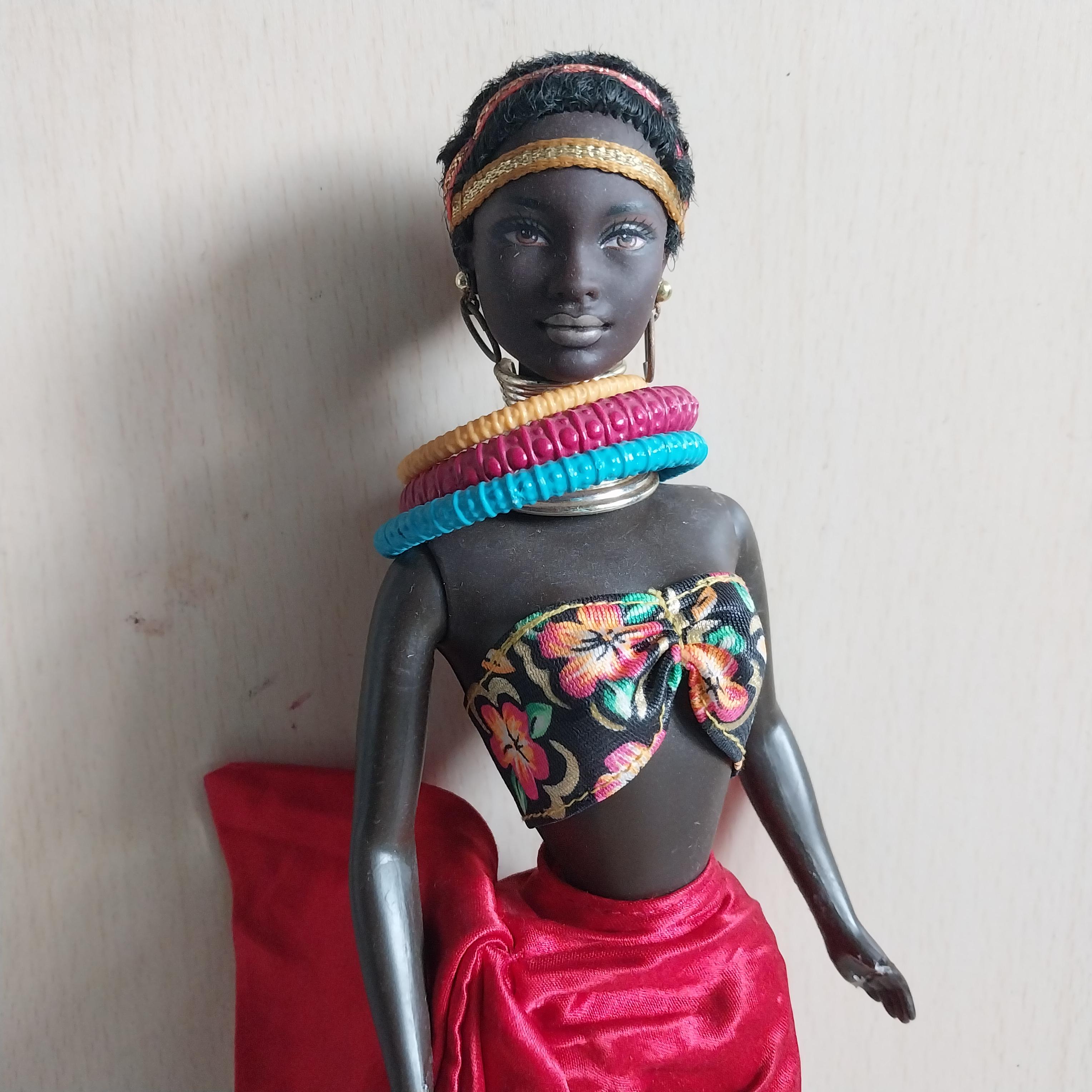 ตุ๊กตาบาร์บี้ #DollsoftheWorld #africanamerican **นิ้วหัก 2ข้าง ไม่หลวม ของมีตามภาพ